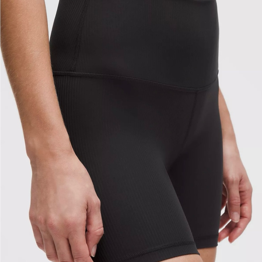 NWT Lululemon Align™ High-Rise Ribbed Short 6" - Picture 4 of 5